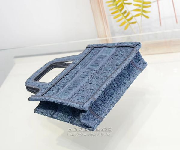 Dior包 迪奧Mini Book tote 復古凹造型刺繡 小號購物袋  Dyd1416